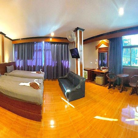 Hotel Centre Point Patong Exterior foto