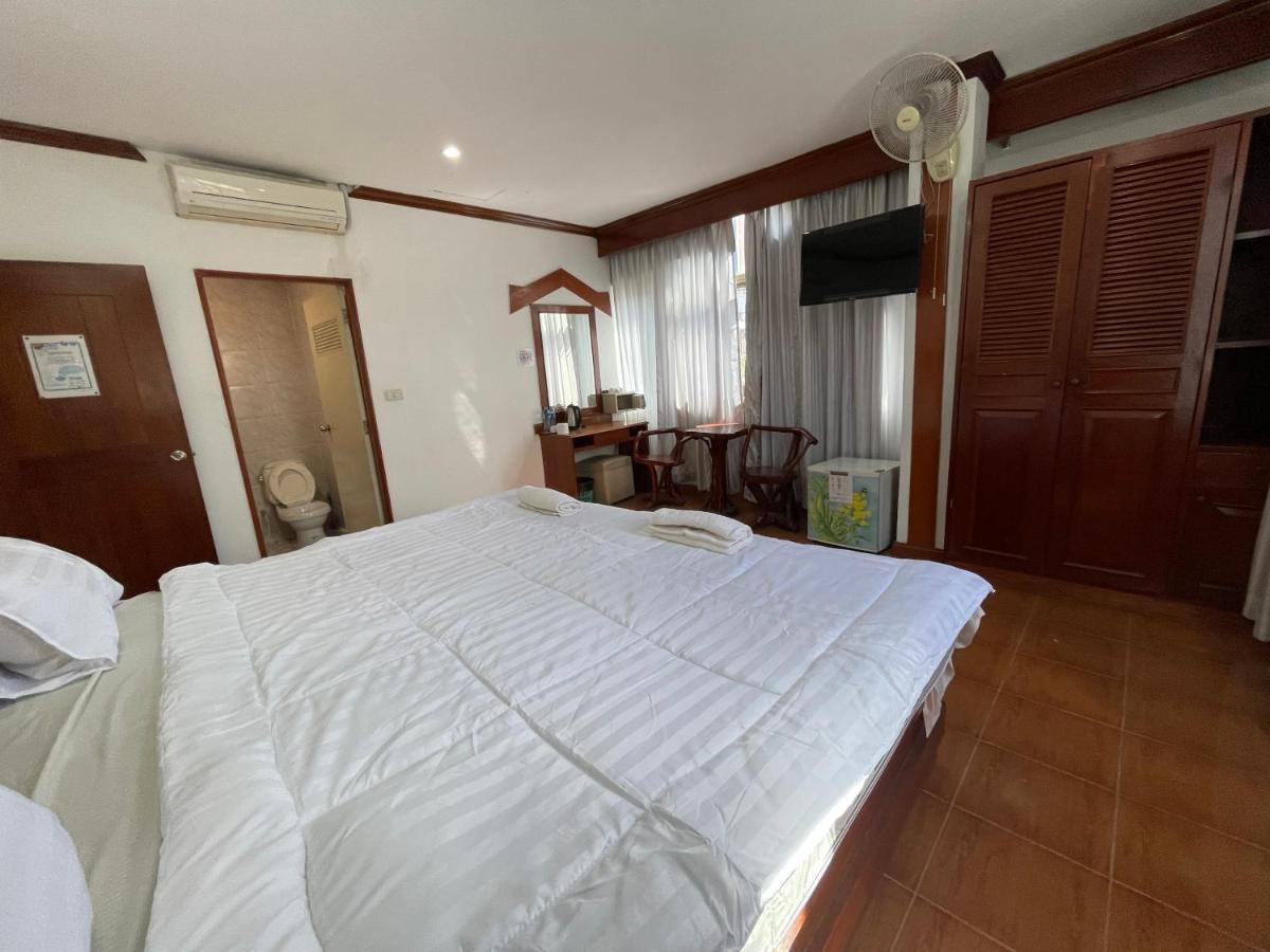 Hotel Centre Point Patong Exterior foto