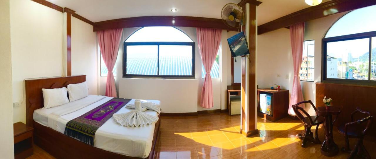 Hotel Centre Point Patong Exterior foto